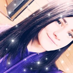 Meet your Posher, Chloe